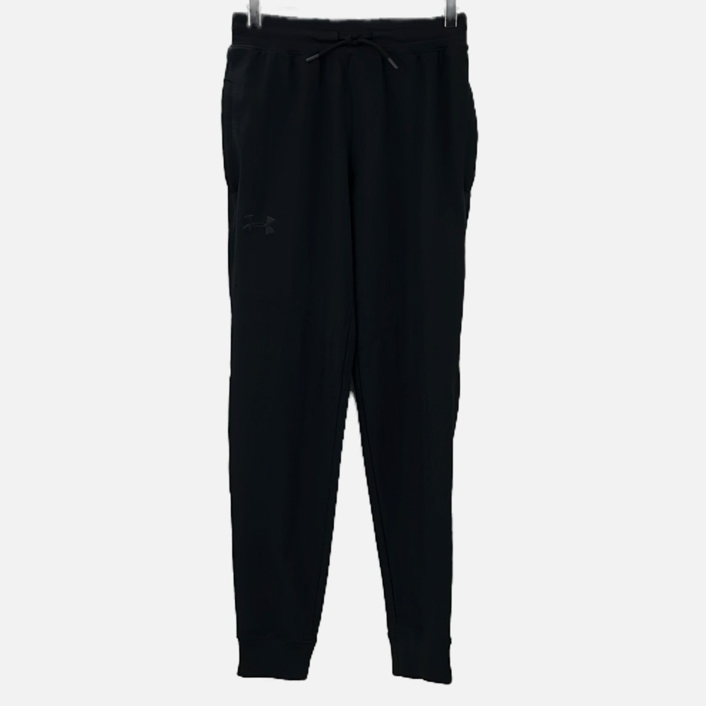 Under Armour jogger pants in black - size small